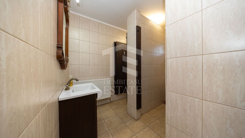 RASNOV| Cladire multifunctionala | 350 mp | Vad turistic si comercial - Poză 21