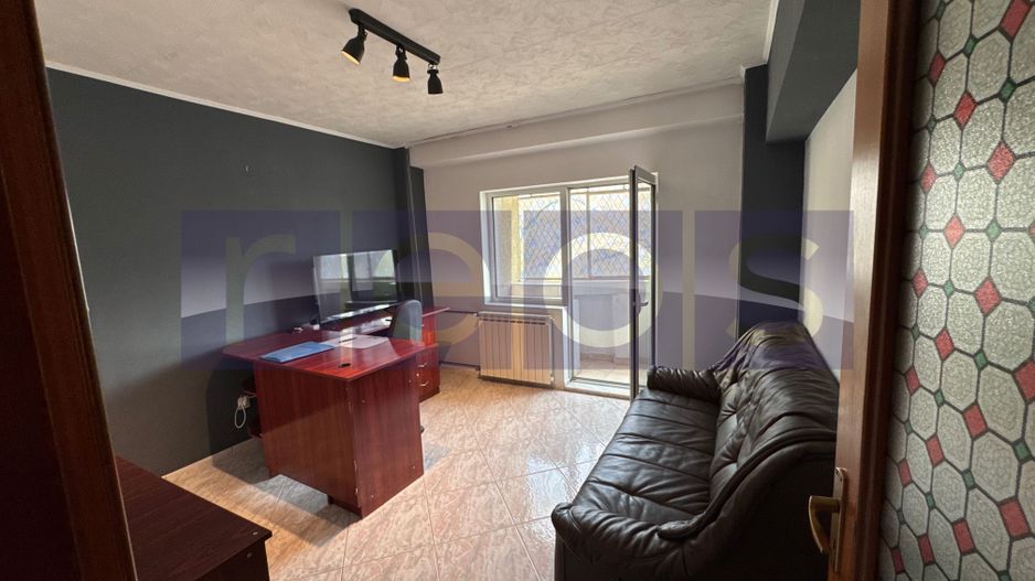 DE VANZARE APARTAMENT 2 CAMERE 60 MP PIATA ALBA IULIA | DECOMANDAT | - Poză 2