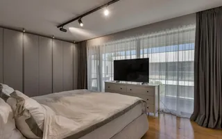 Vilă 2019 cu piscină și garaj amenajat ca locuință pentru personal-Iancu Nicolae - Poză 21