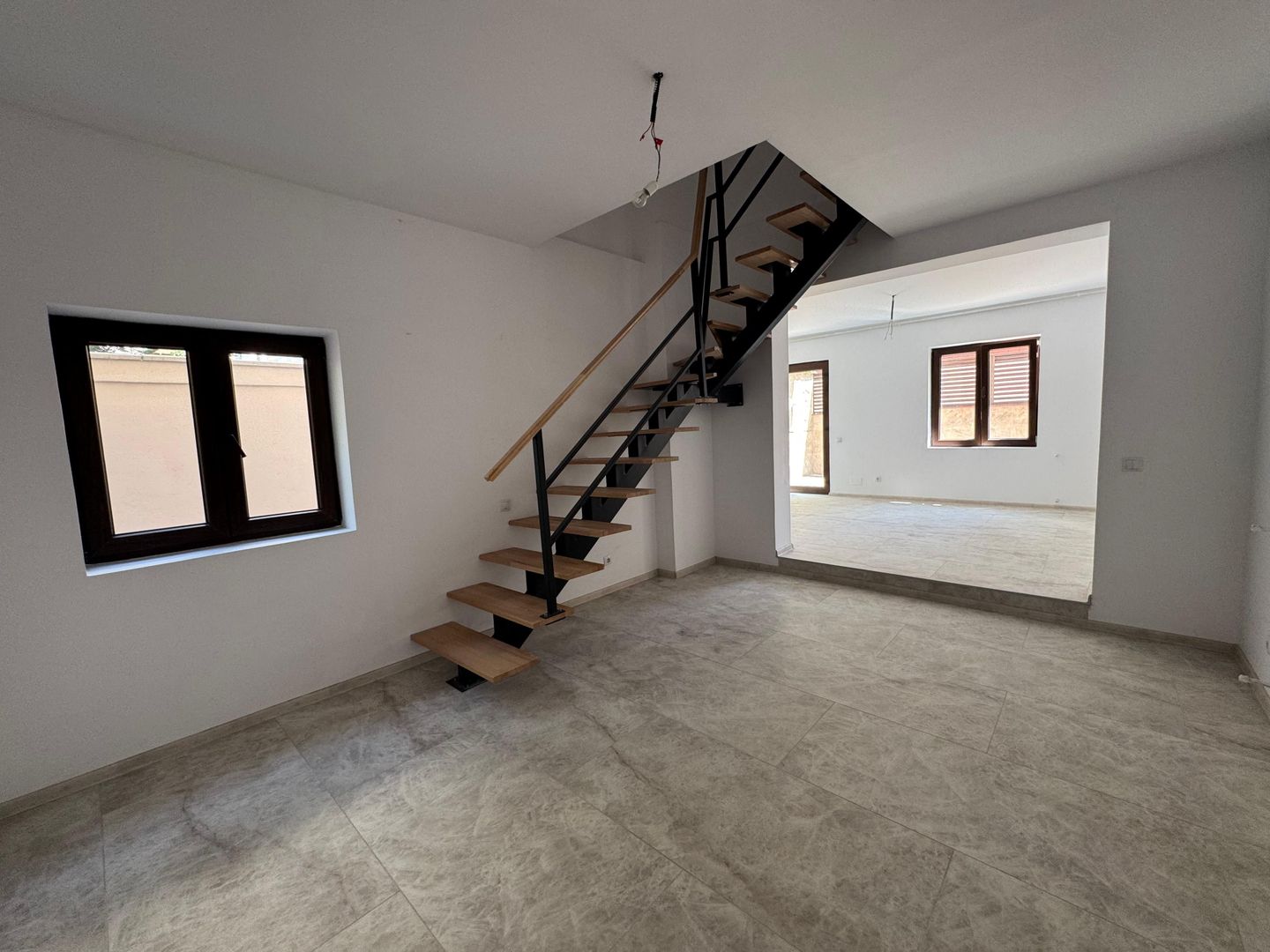 VILĂ CU POTENȚIAL MULTIPLU| HERASTRAU - Poză 4