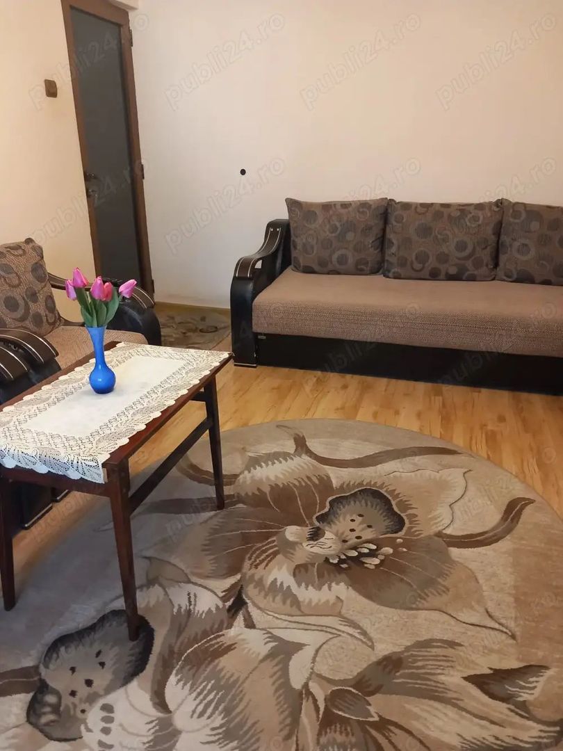 Apartament 2 camere, decomandat, etaj 4/4, Micro17 - Poză 1