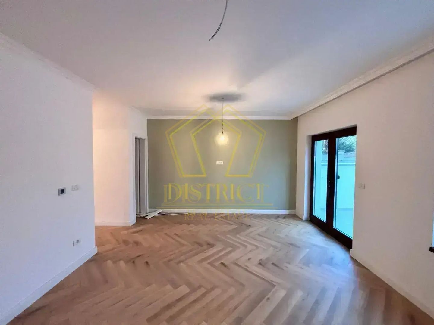 Duplex modern cu 4 camere, finalizat | Ronat - Poză 1