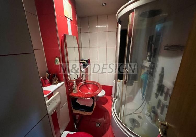 Apartament 3 camere Soarelui etaj 2 cu centrala - Poză 6