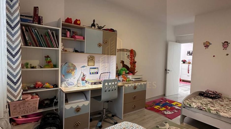 Apartament spre vinzare, 3 camere, modern, complet utilat, mobilat! - Poză 8