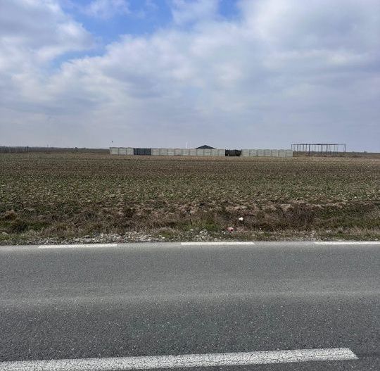 Teren intravilan 1500mp situat la DC87 Pielesti, zona Peugeot - Poză 1