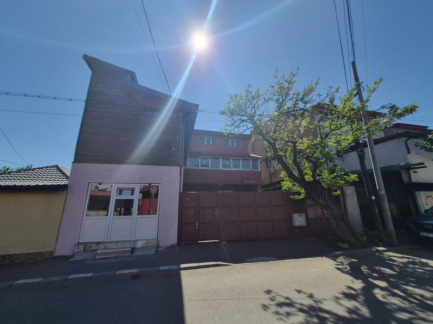 Vilă S+P+2 lângă Dragonul Roșu -375 mp + subsol+magazin - Poză 5