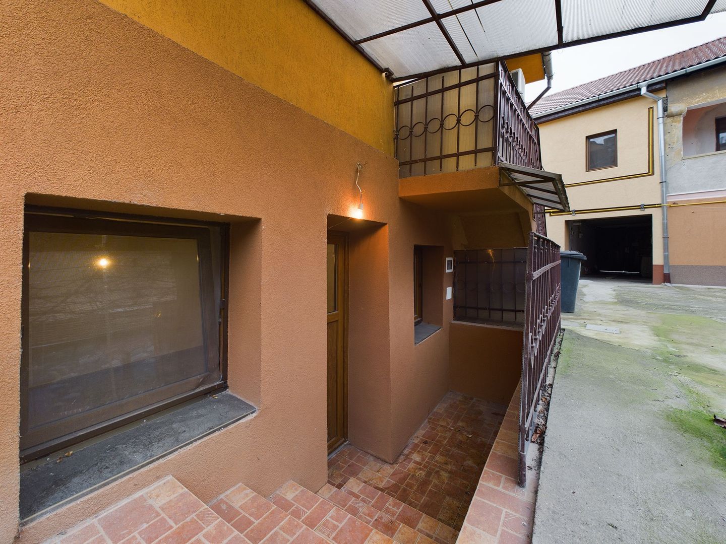 Apartament 2 niveluri strada Mihai Eminescu - Poză 2