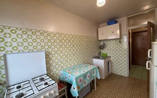 3 camere | Teiul Doamnei | Bloc din 83 | Reabilitat - Poză 14