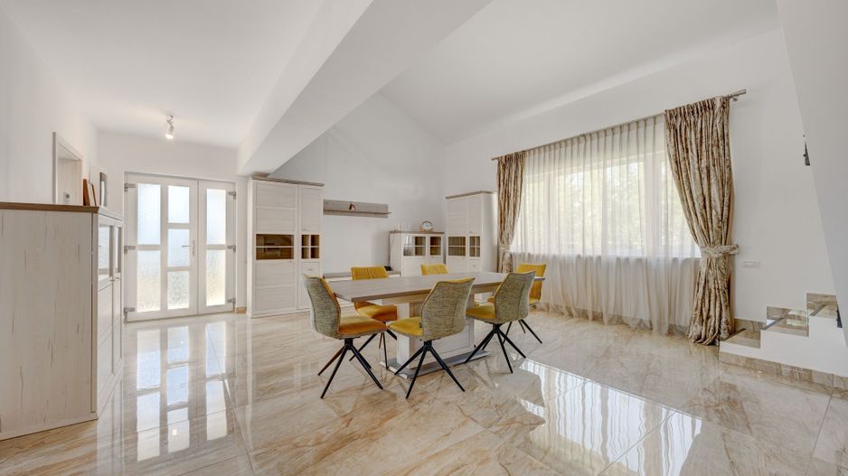 Casa cu Mesteceni!  Complex Lalelelor Domnești - Poză 10