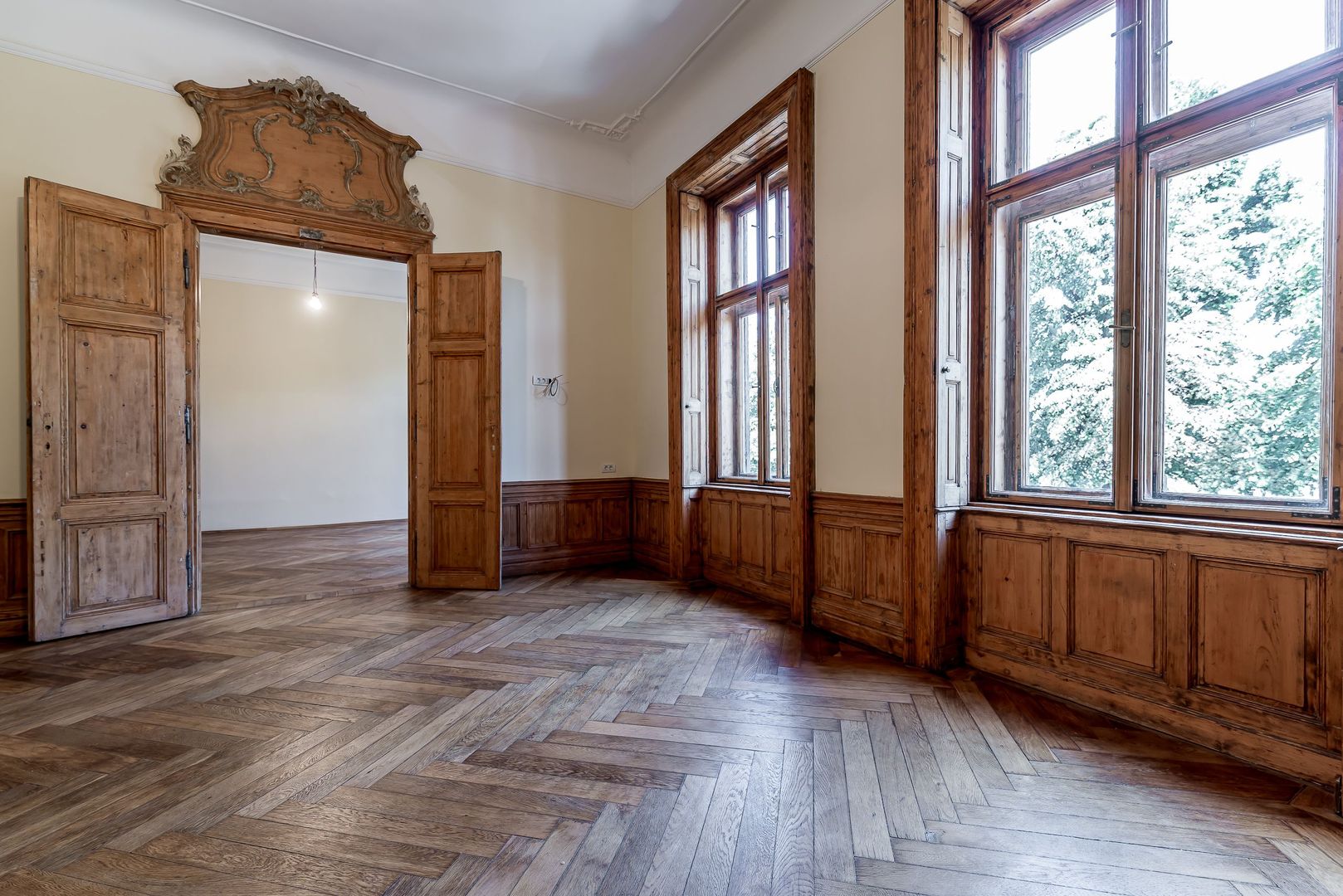 Apartament istoric pe Bulevardul Revoluției - Poză 10