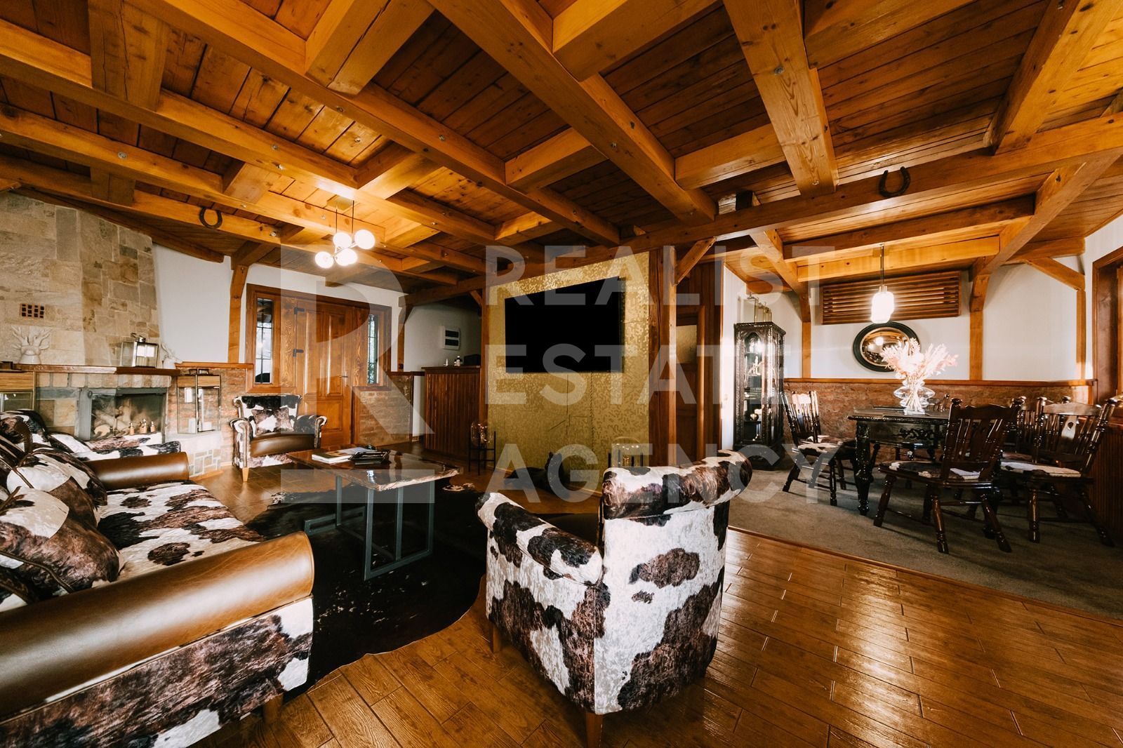 Boutique Luxury Retreat + Restaurant, Prahova - Poză 5