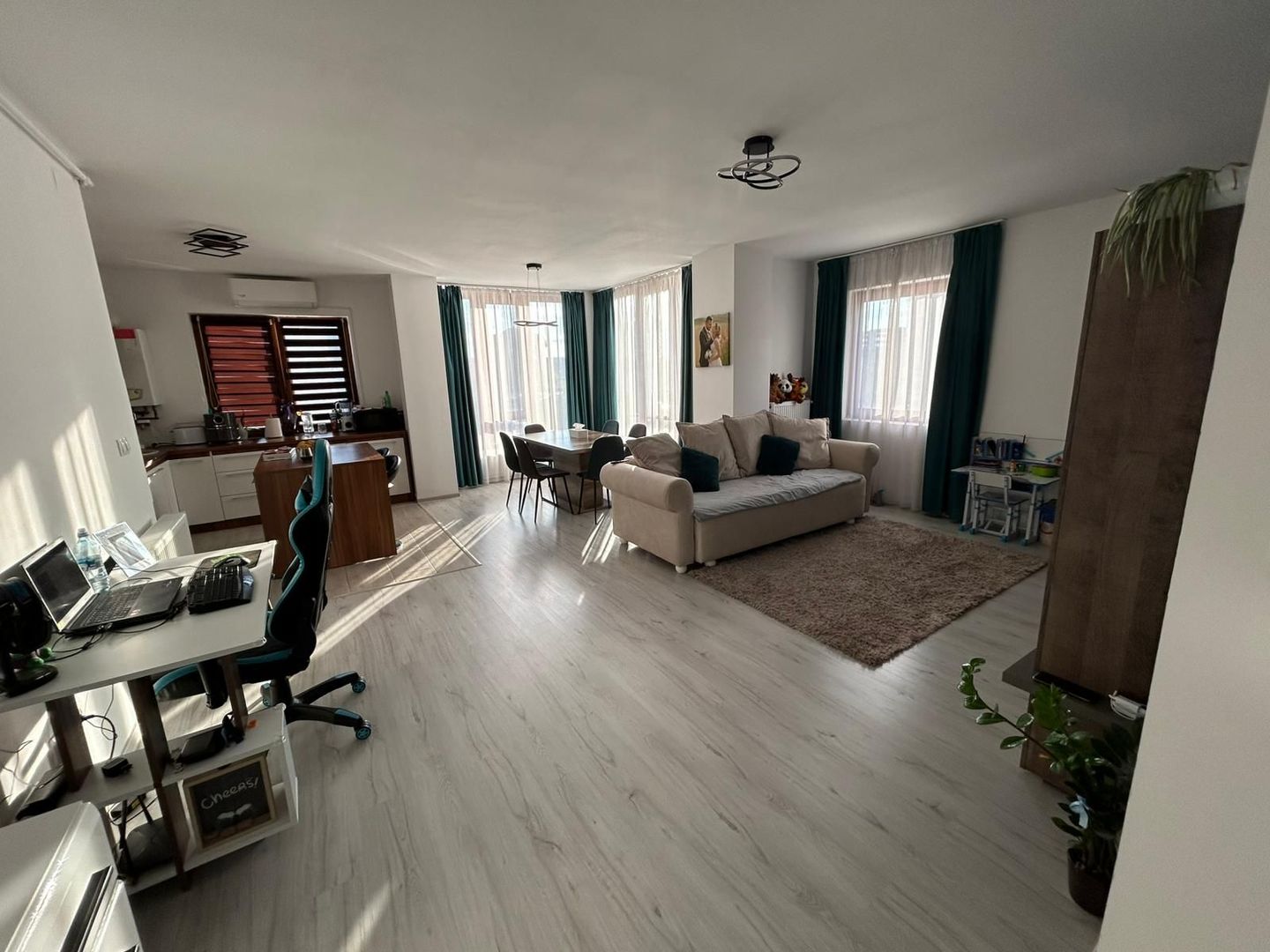 Apartament cu 2 camere cu 70 mp-  Zona Torontal - Poză 1