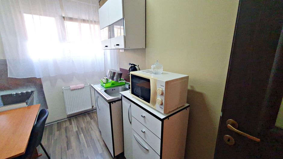 Calea Bucuresti, apartament 2 camere,semimobilat,loc parcare,etaj1 - Poză 3