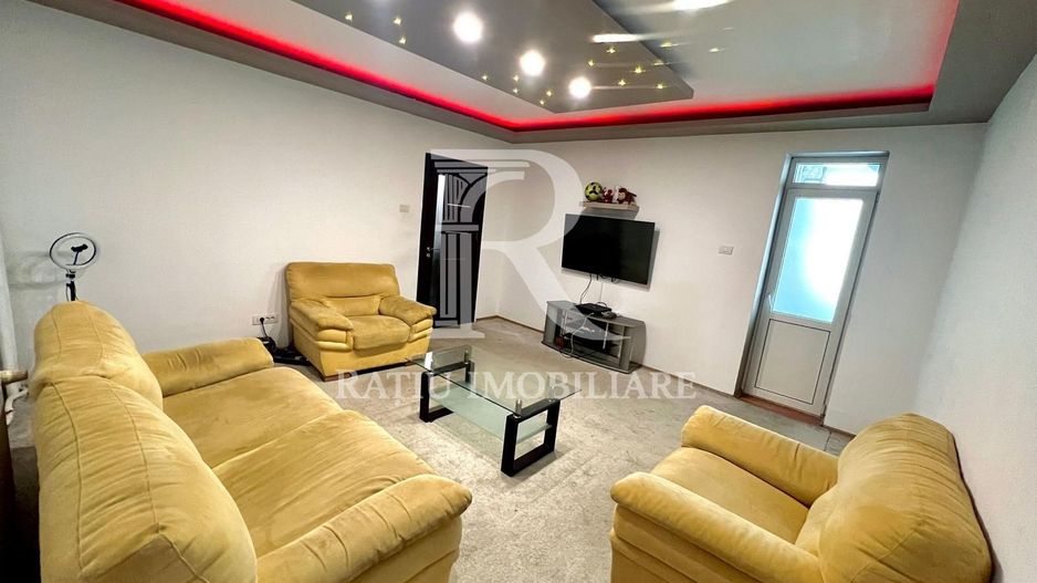 Apartament cu 4 camere | Zona Centrala | General Magheru | Oradea - Poză 1