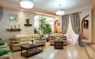 [OLTENITEI] Vila cu 7 camere - 325 MPU - Teren - 766 MP - P+1+M - Poză 3