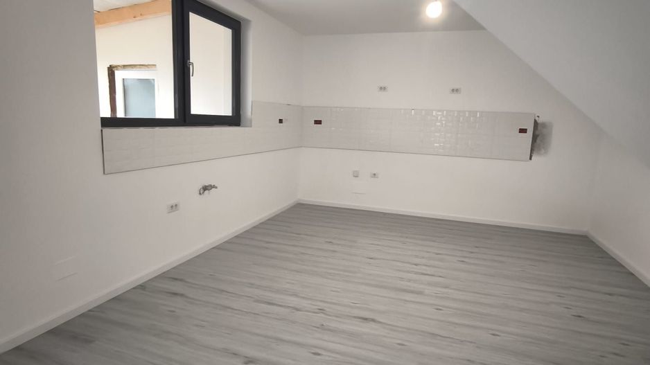 CASA NOUA SUPERBA IN NOJORID BIHOR 4 CAMERE - Poză 17
