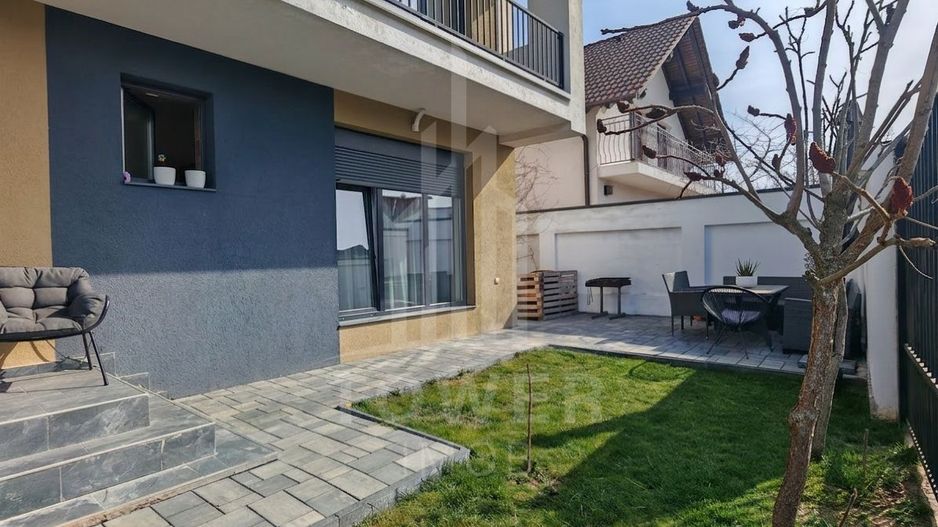 Apartament modern cu curte proprie – ideal pentru familie, zona Brana - Poză 1