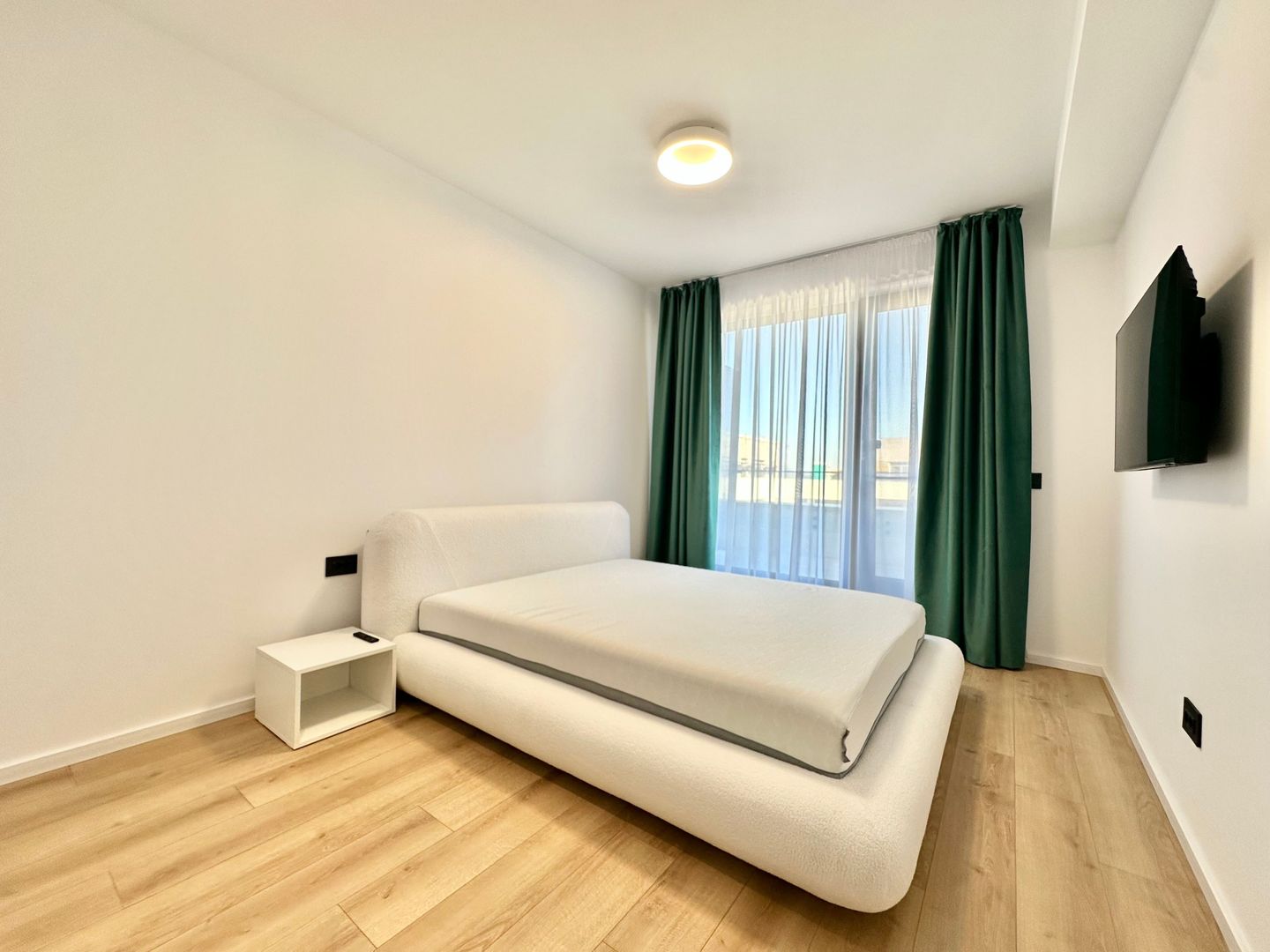 Apartament cu 2 camere de închiriat Kasper– Coresi - Prima închiriere - Poză 10