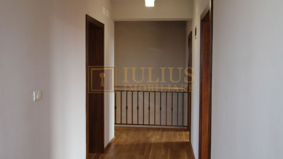 Braytim; 3 dormitoare, living saptios cu semineu. - Poză 20