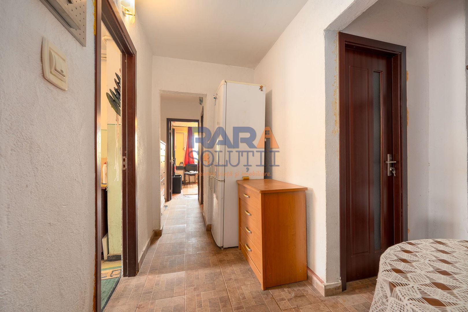 Apartament 3 camere, două băi, Bd. Roman Mușat - Poză 1
