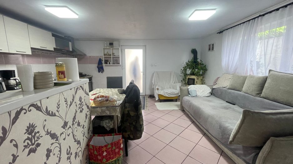 Casa de vanzare zona Bogdanesti - Poză 11