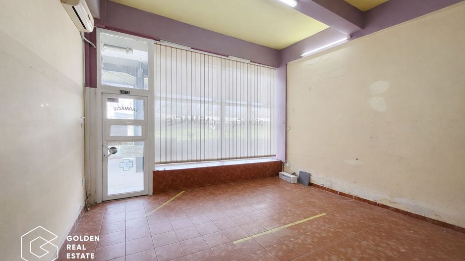 Spatiu comercial, 61 mp, Lipova - Poză 1
