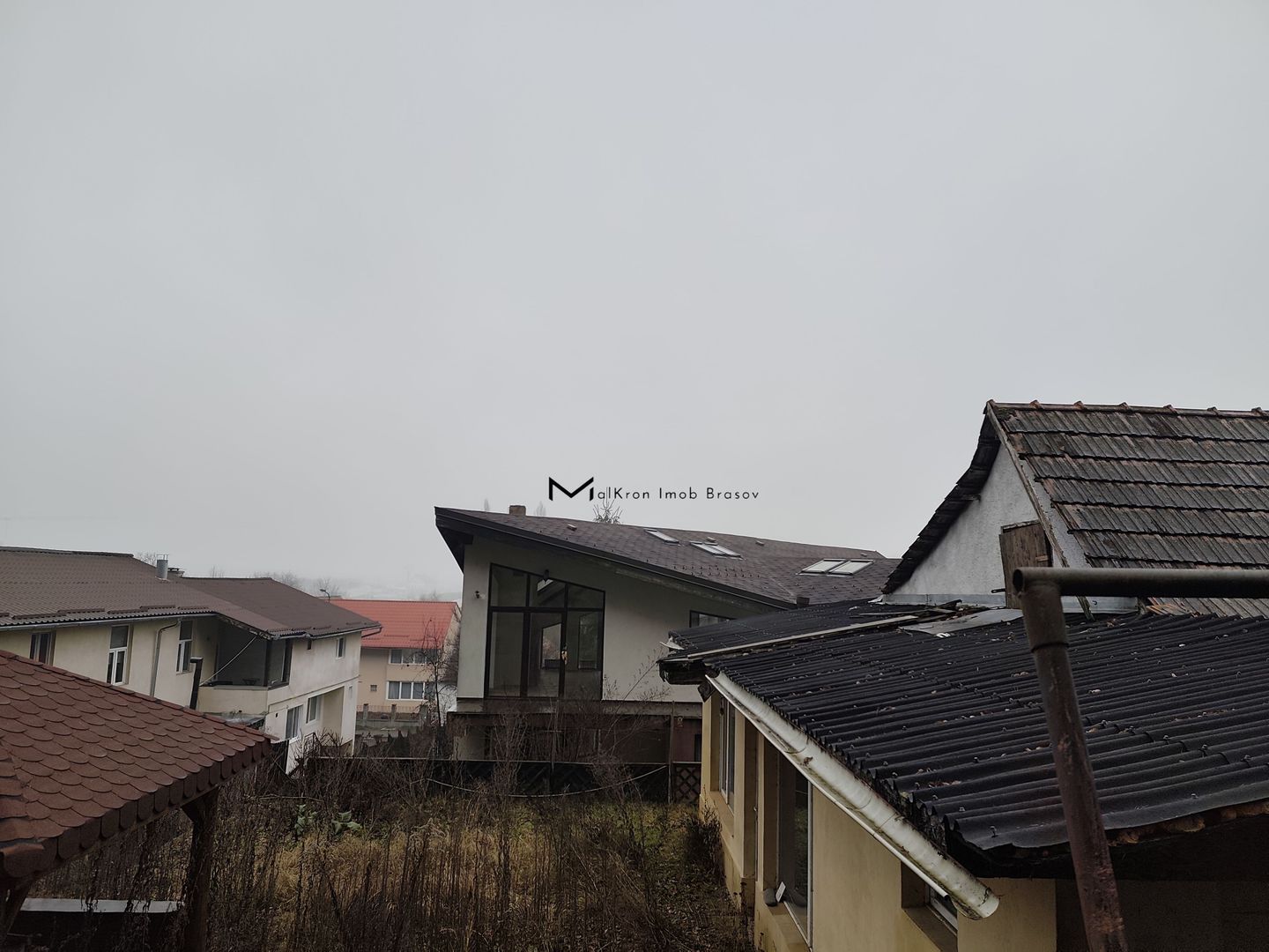 Proprietate amplă cu două case și teren generos, Brașov – str. Cariere - Poză 15