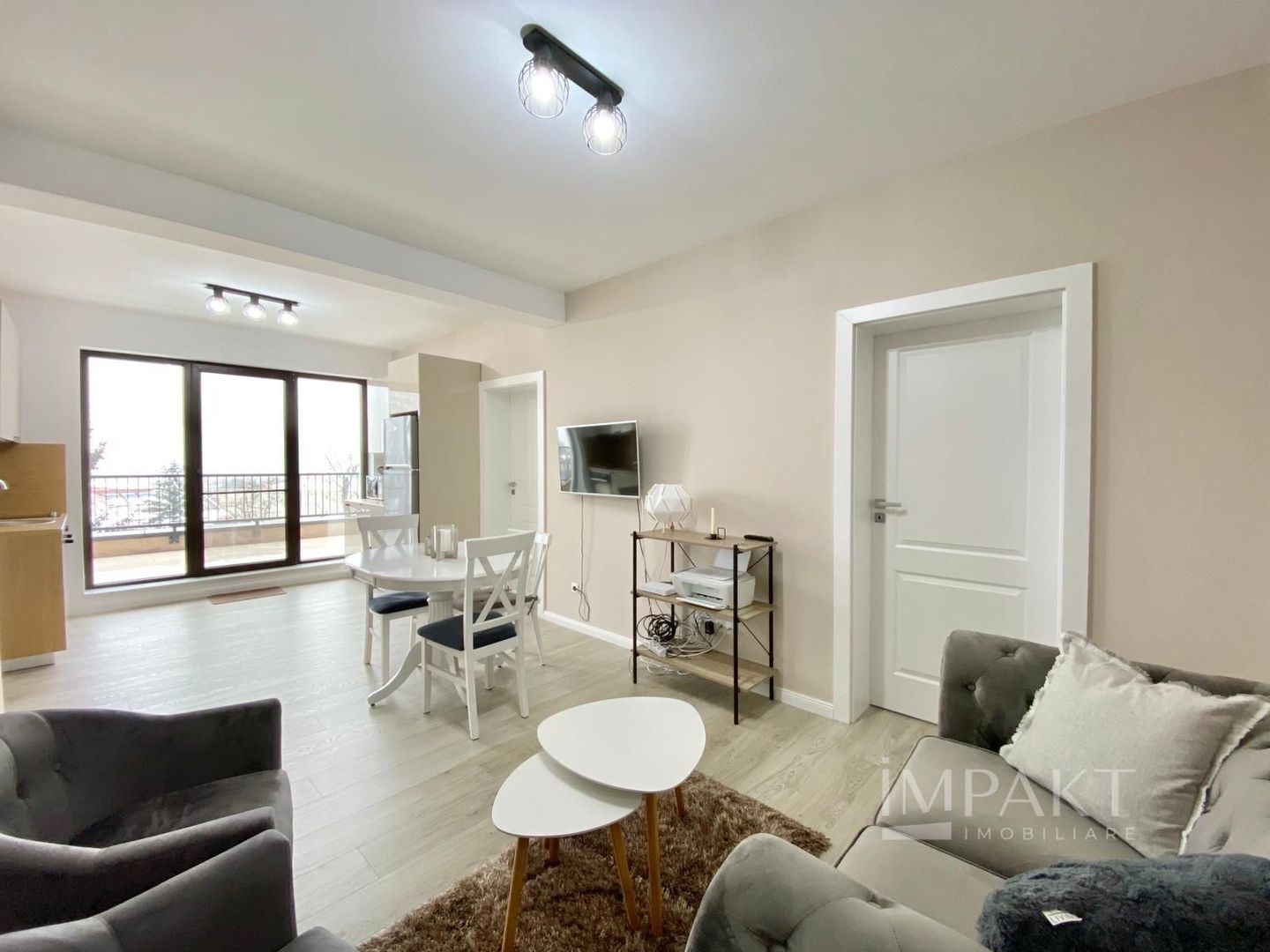 Apartament 3 camere aflat la 2 pași de UMF! Disponibil din 1 August - Poză 6
