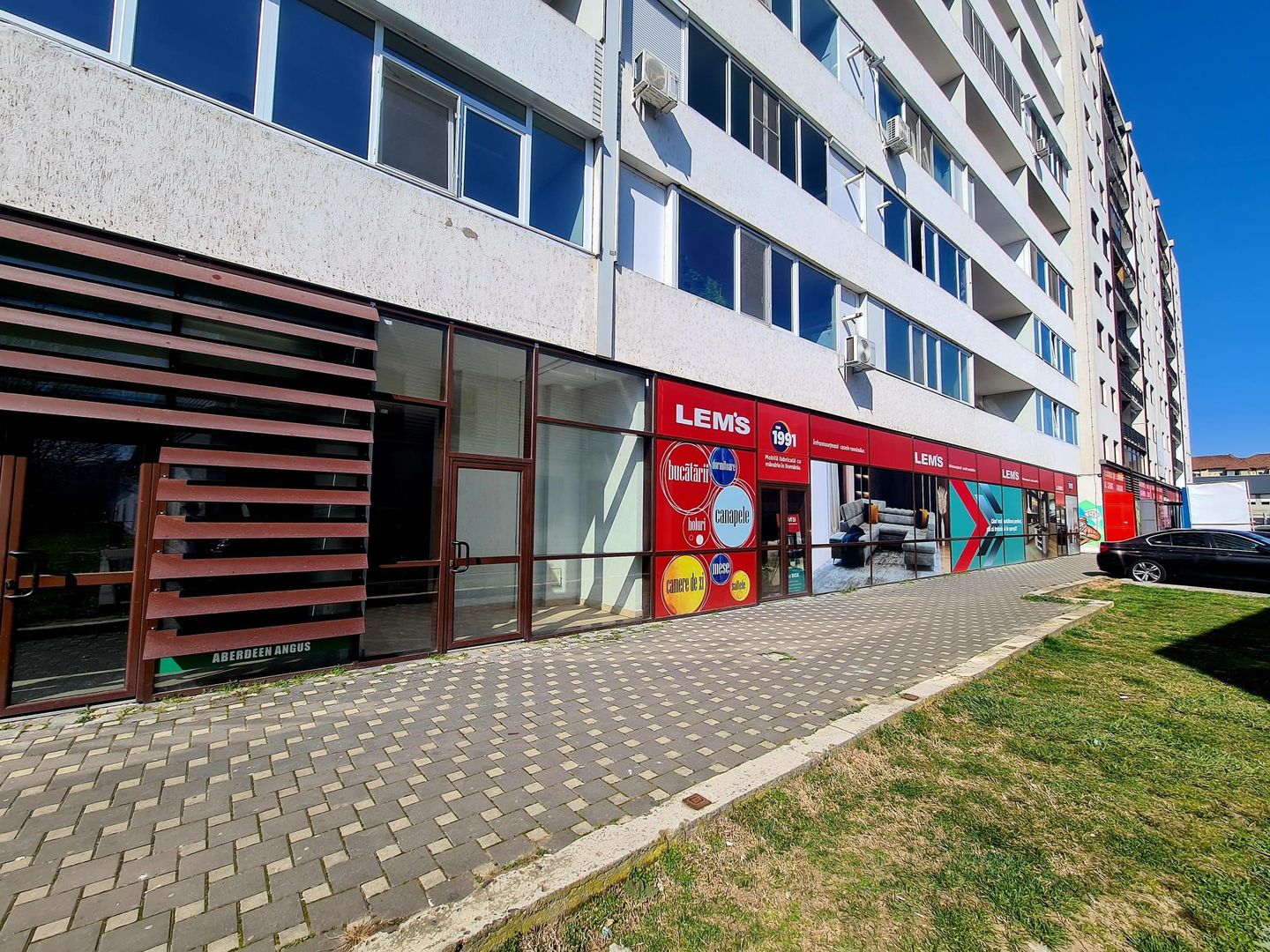 Spatiu de vanzare - Poză 1