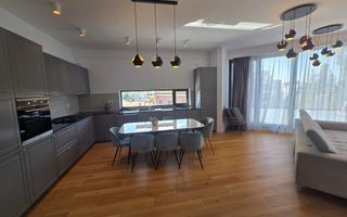De vanzare Penthouse 4 camere Cazzavillan, Premium, Central, LUX - Poză 5