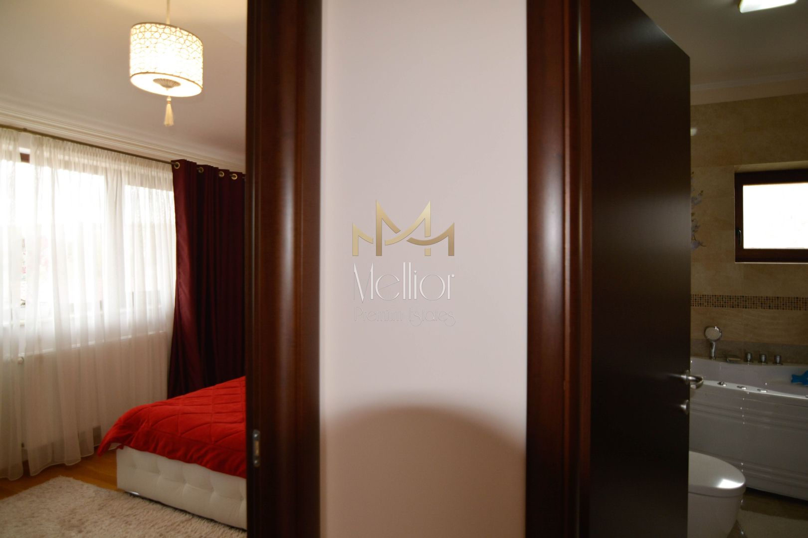 Casă spațioasă de vânzare în Gheorgheni – vedere spre parc - Poză 10