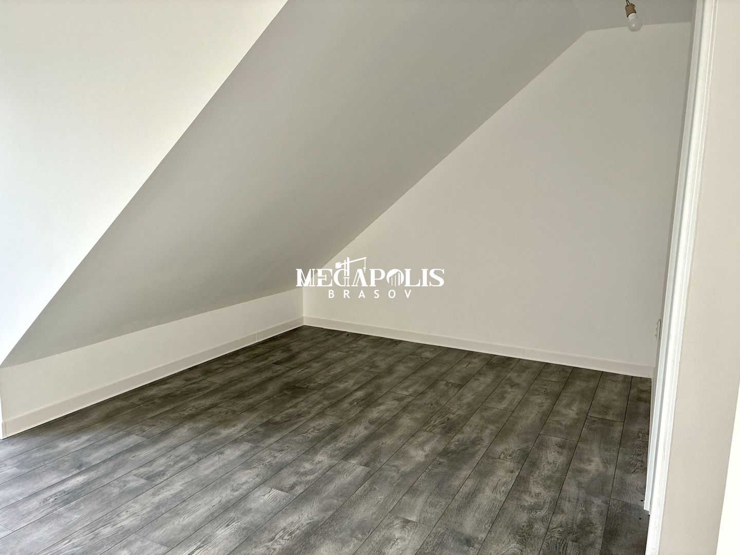 Casă / 2 camere / Codlea / Credit - Poză 13