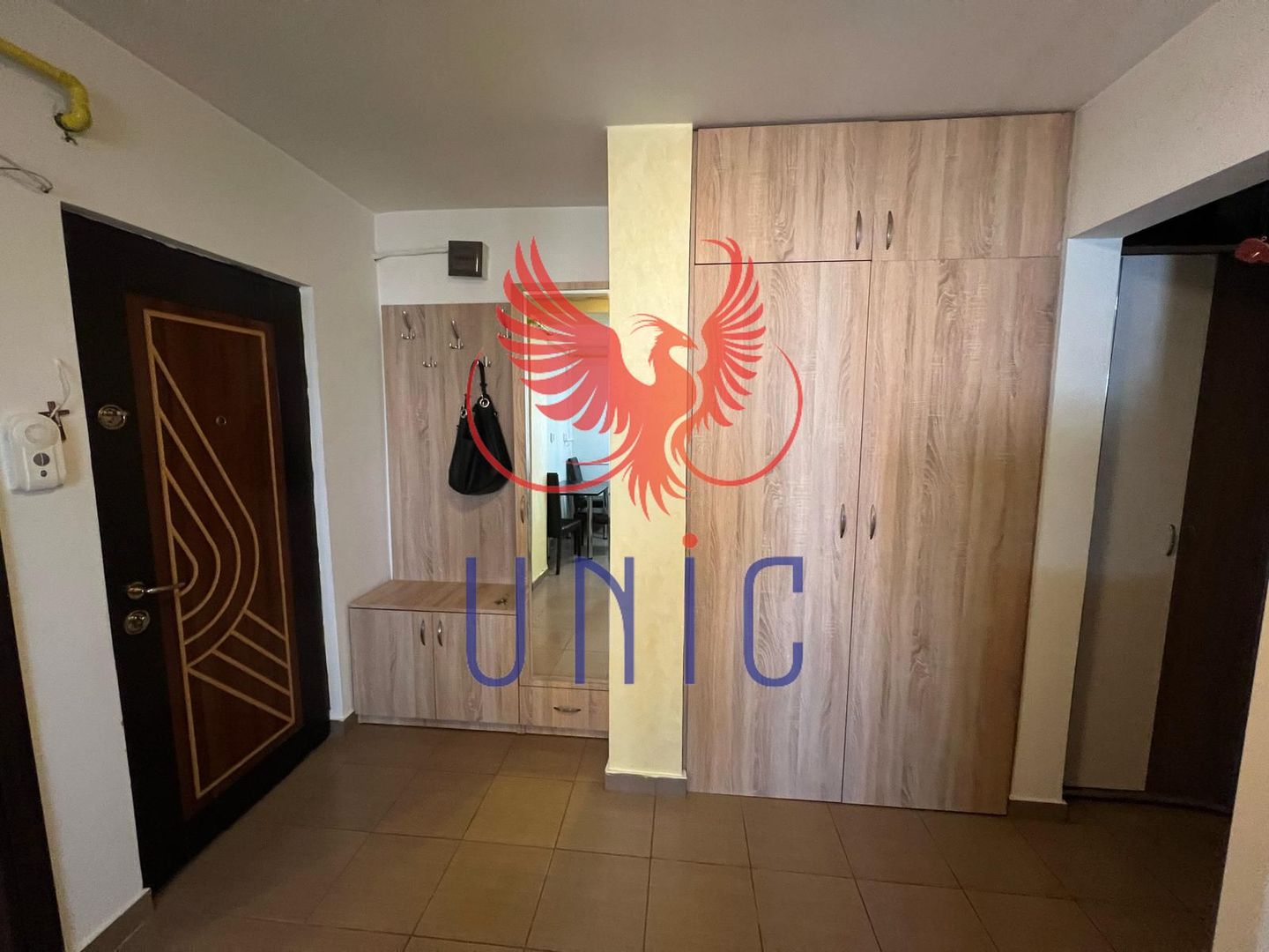 Apartament 3 camere, decomandat, Valea Rosie. - Poză 3