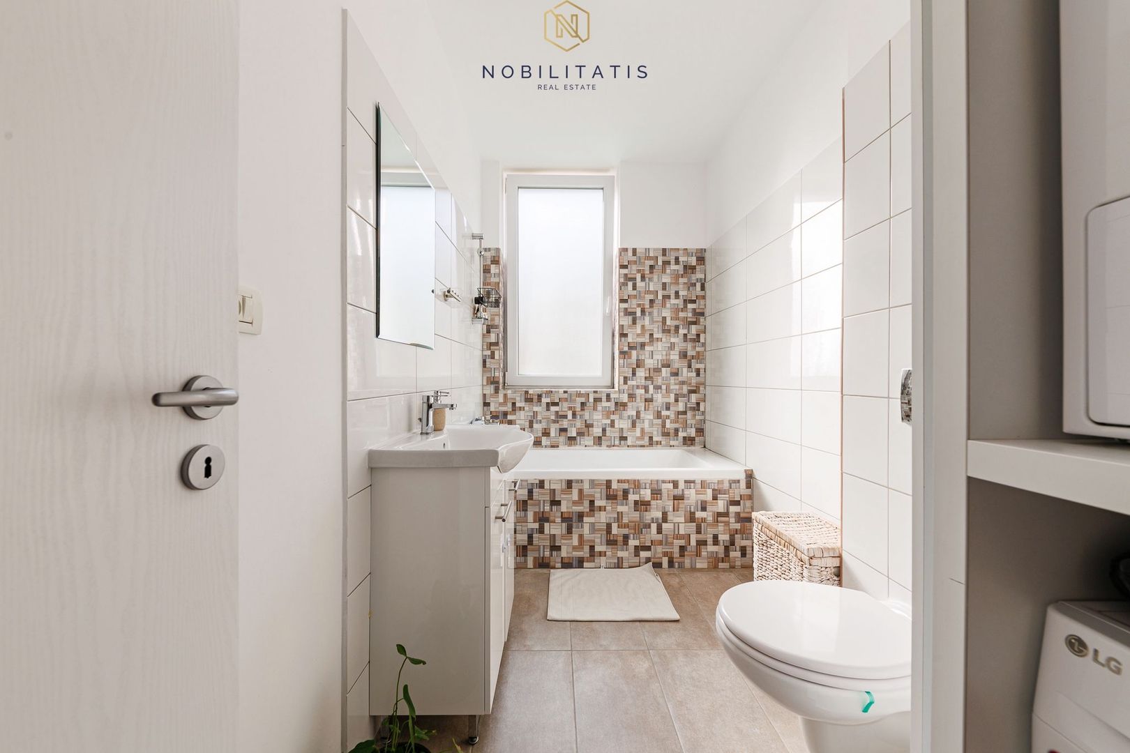 Apartament de Lux cu 3 Camere & Curte Privată de 212 mp în Timișoara - Poză 16