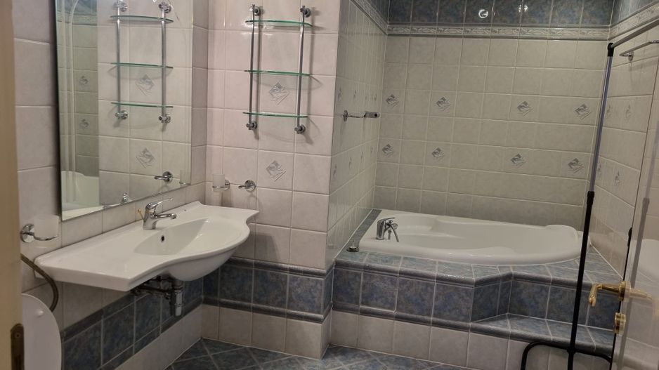 3 camere cu terasa Primaverii office sau rezidential - Poză 10