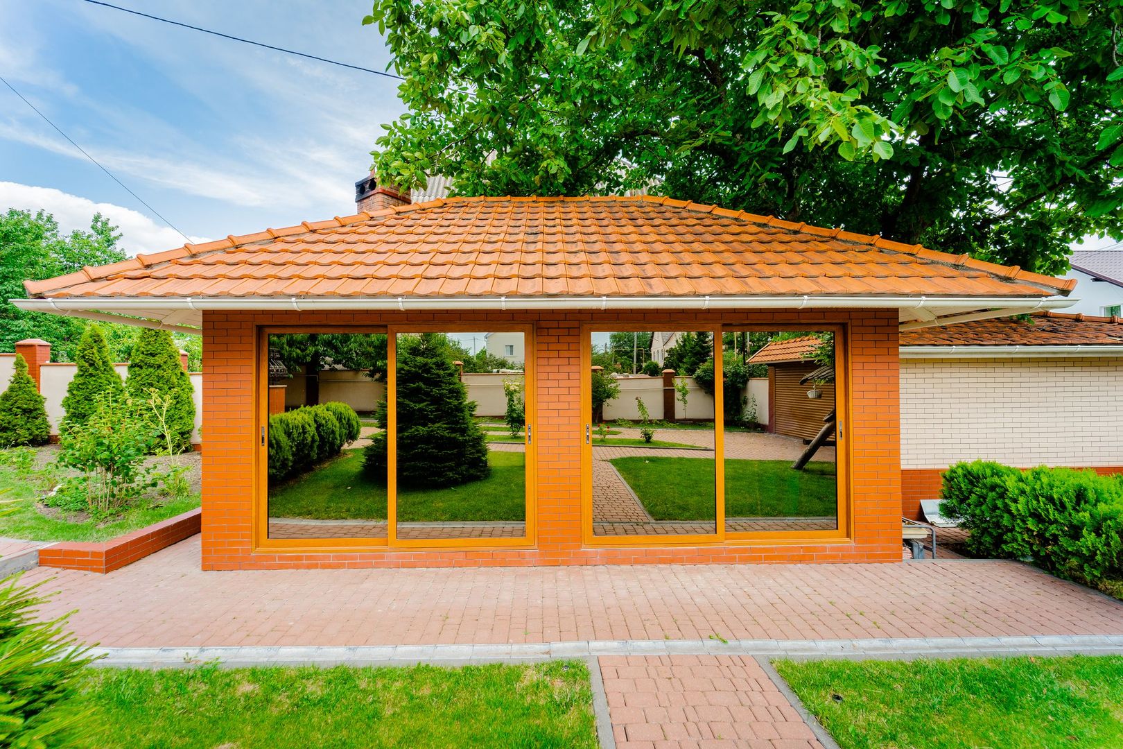 Casă în Chișinău, de vânzare, cu suprafața de 270 m2 pe teren de 6 ari or. Codru. - Poză 3