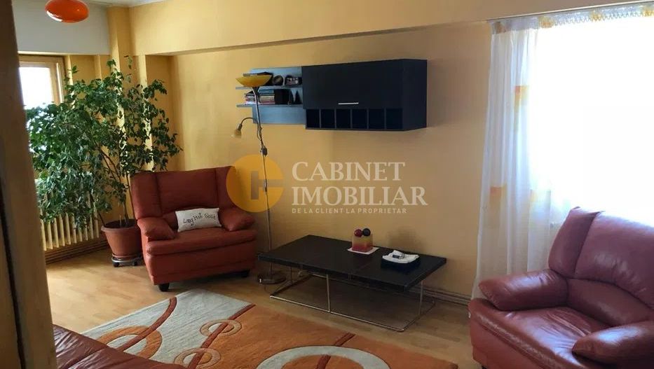 Apartament spațios cu 4 camere (modificat în 3) – Rond Vechi CUG - Poză 1