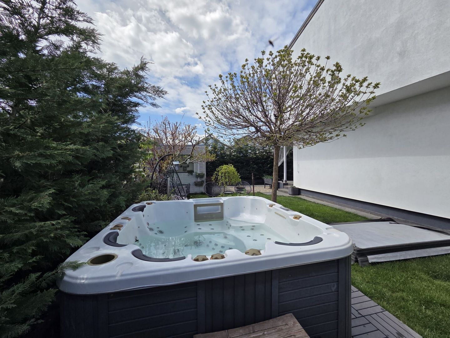 Casă modernă de vânzare în Tunari – Jacuzzi | Foisor | Panouri fotovoltaice - Poză 8