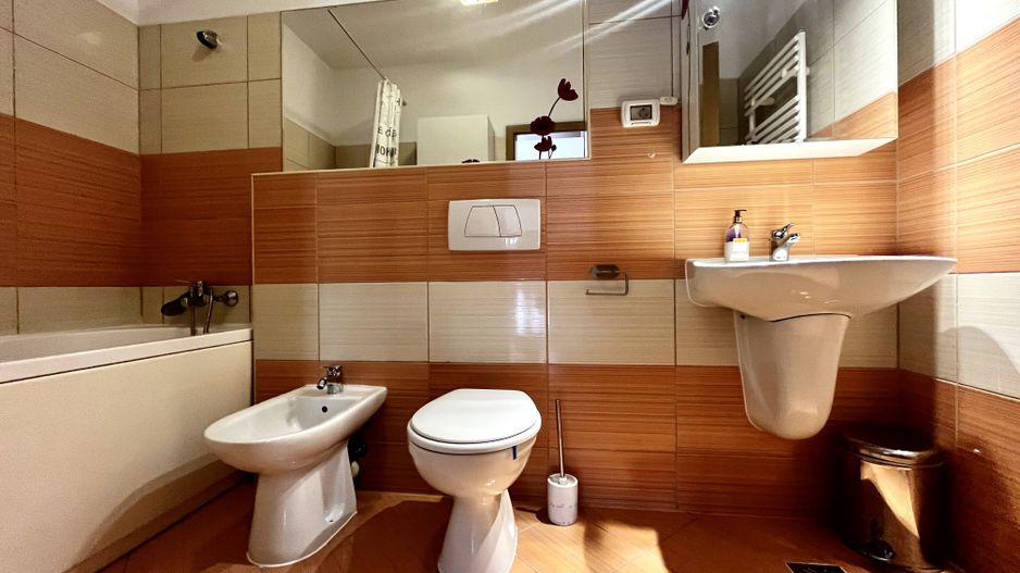 Apartament 3 camere, elegant, pe 2 niveluri,  cu garaj,  zona Aradului - Poză 11