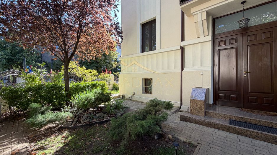 Apartament de inchiriat /4 camere in vila *153mp* +parcare / Dorobanti Capitale - Poză 40