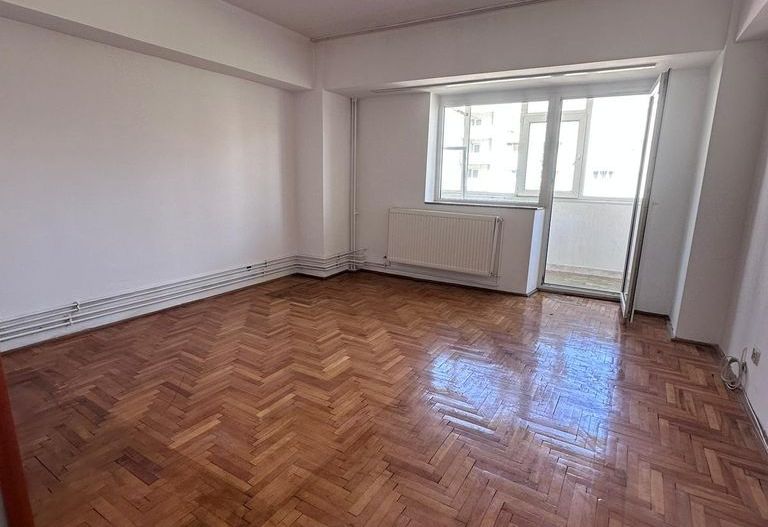 Vânzare Apartament 4 Camere Bulevardul Decebal Între Alba Iulia și Metrou Munci - Poză 3