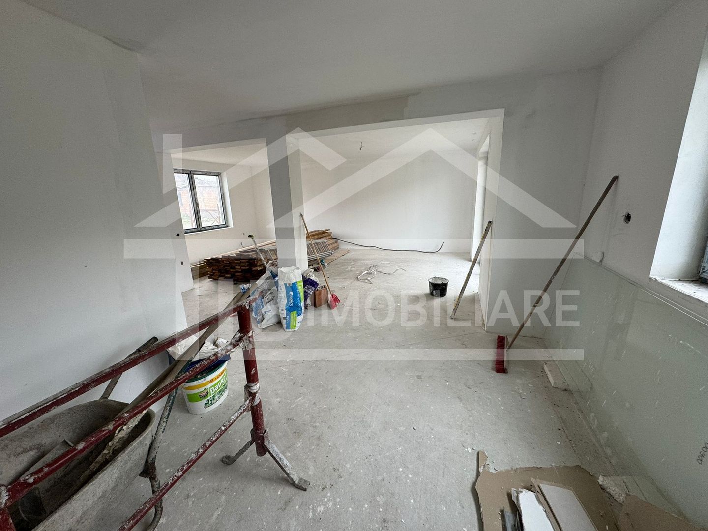 Casa cu 4 camere, 119 mp, Zona Voiniceni - Poză 4