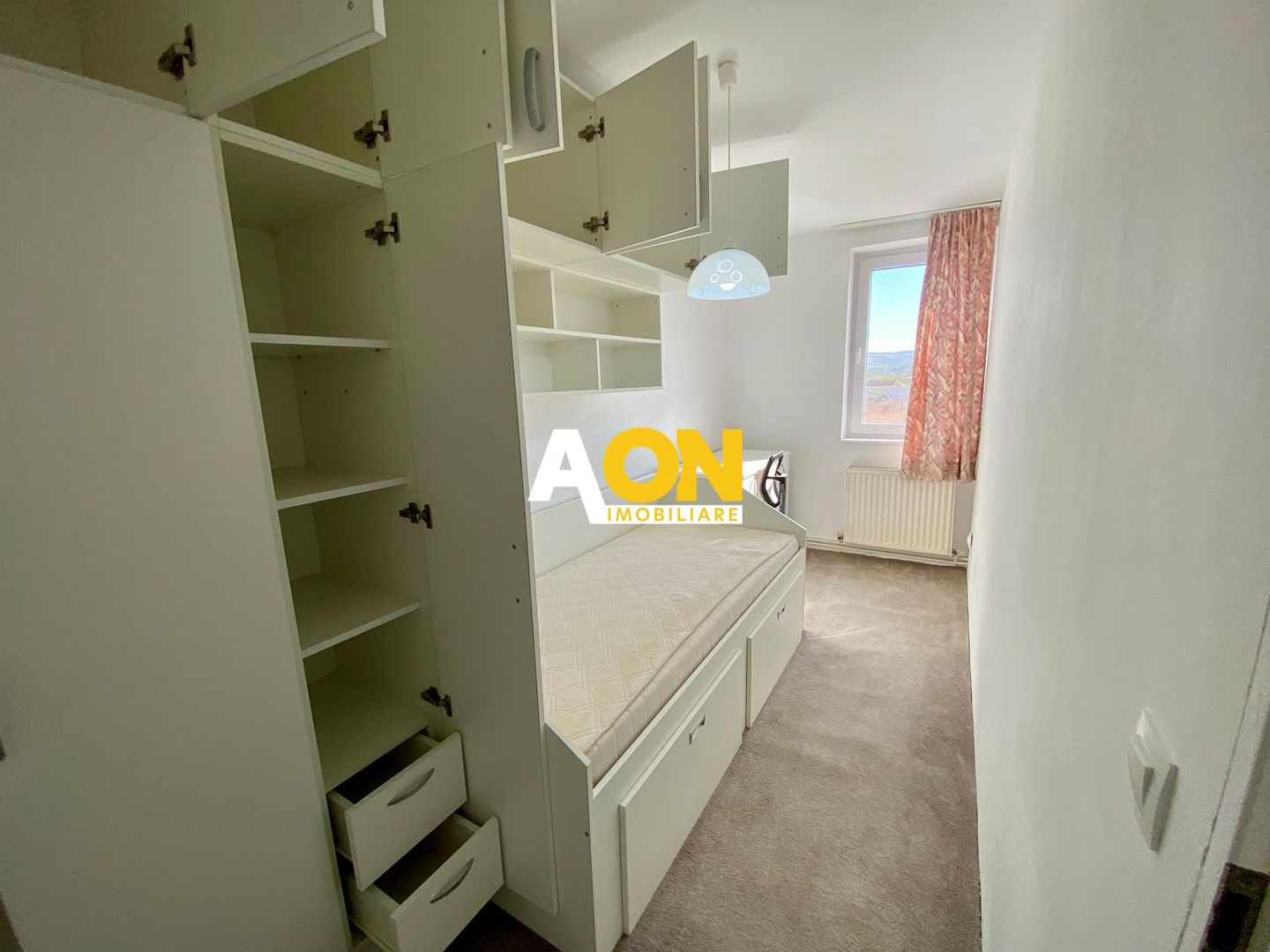 Apartament 3 Camere, Renovat, Complet Mobilat, Central - Poză 3