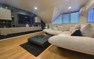 Vilă excepțională cu lift, piscina și teren de 1000 mp | VOLUNTARI - Poză 9