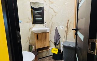Apartament cu 3 camere, decomandat, Rogerius - Poză 8