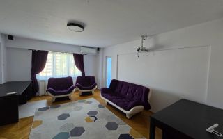 Apartament 3 camere,  Zona Lipovei, Decomandat, 72mp utili, Garaj cu CF - Poză 2
