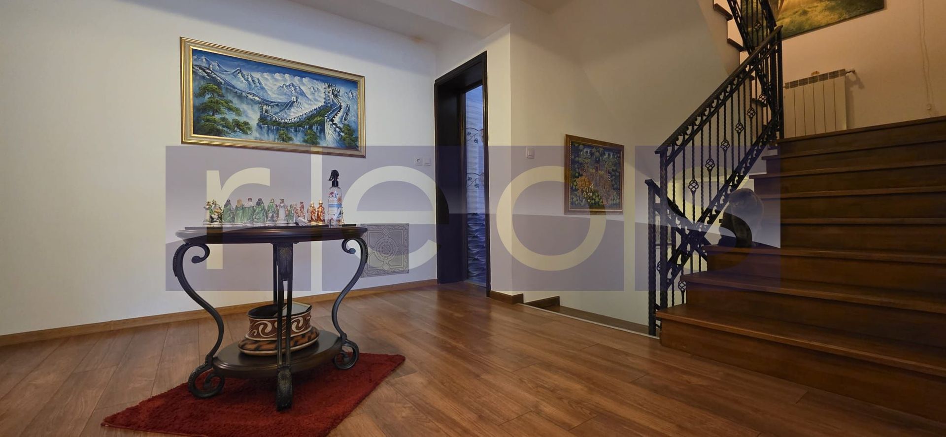 VANZARE CASA 10 CAMERE | ZONA VATRA LUMINOASA - Poză 1