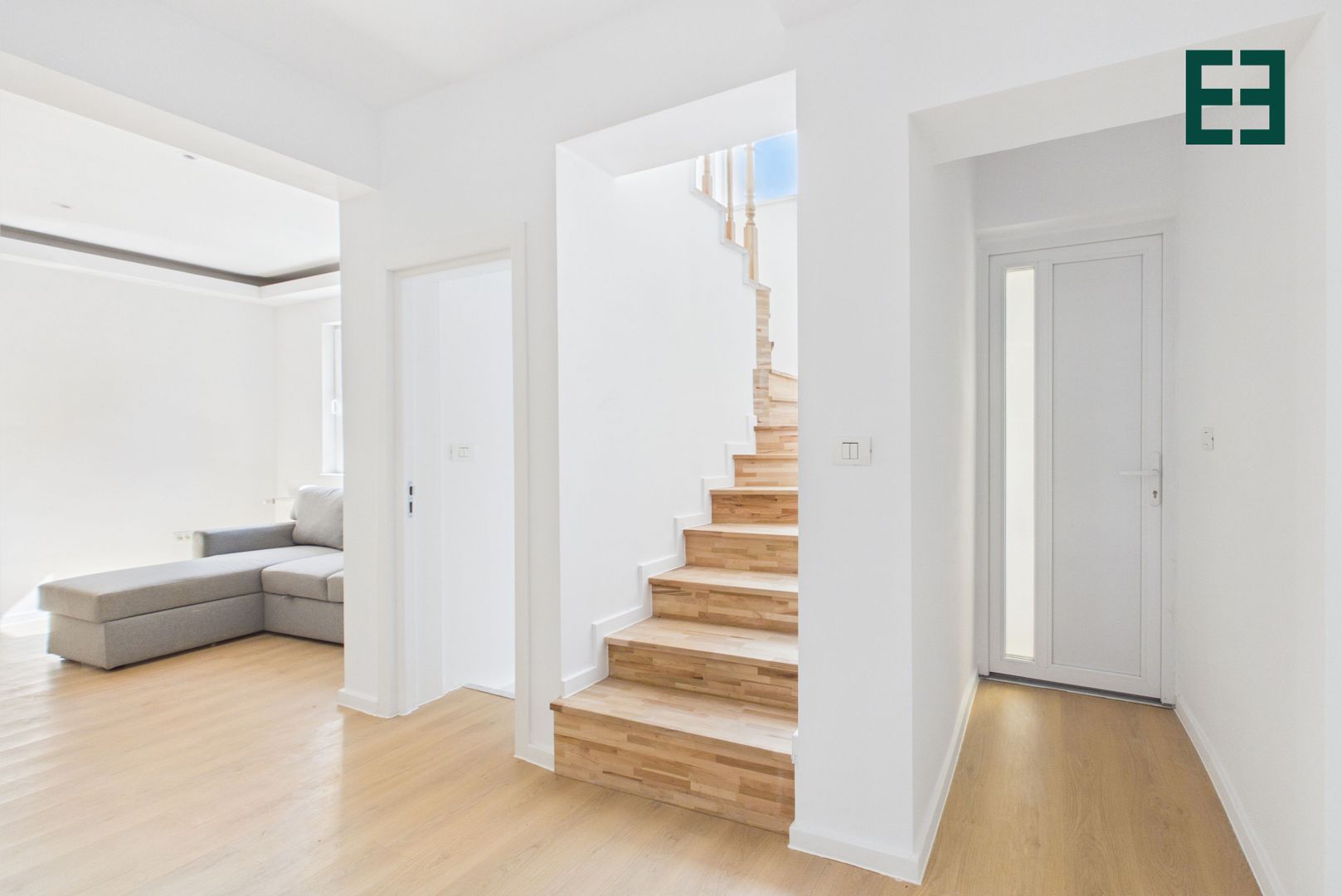 Casă cu 5 camere - Zona Dumbrăvița - Timișoara - Poză 12