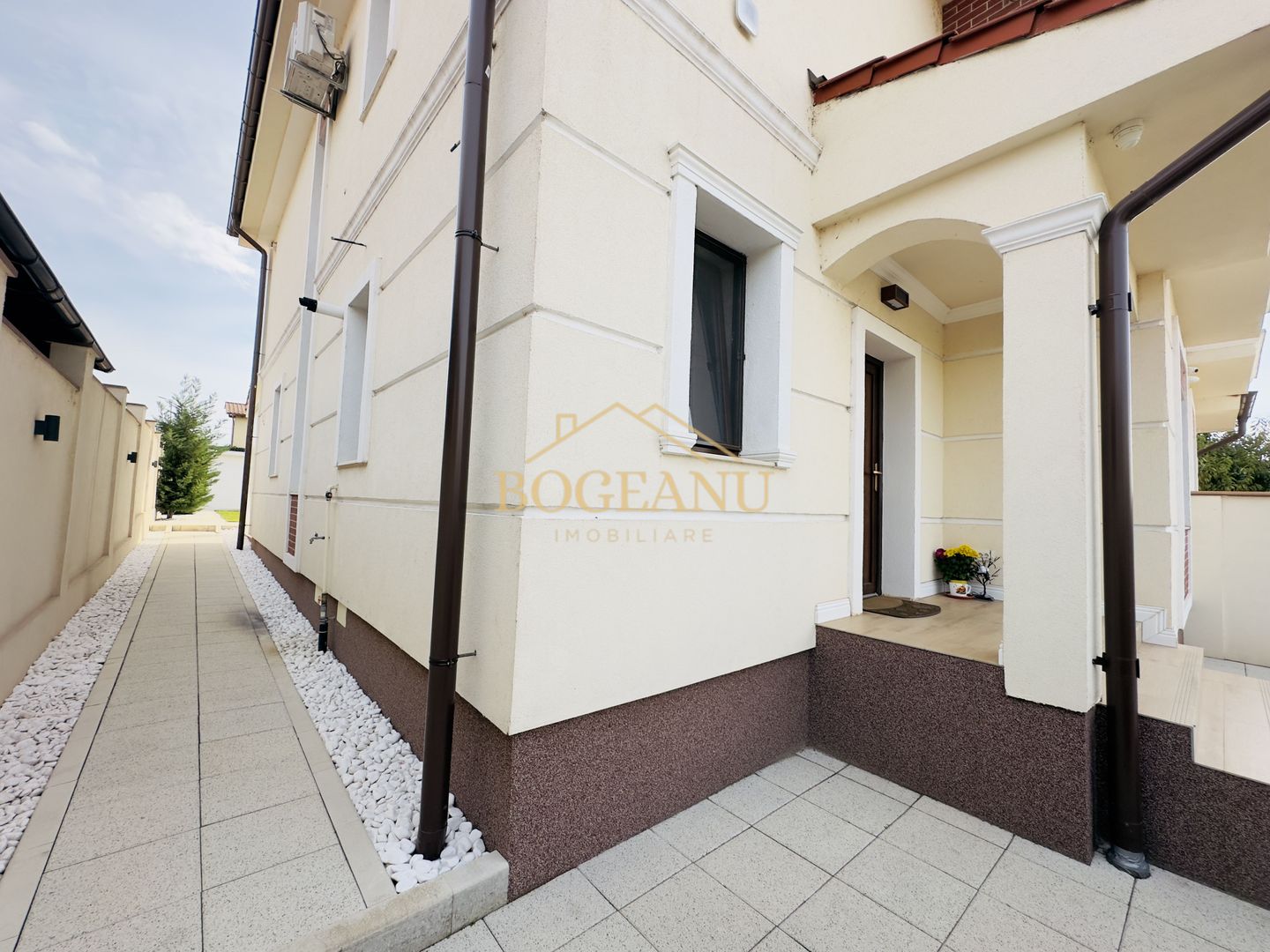 BG35-Casa de Lux 5 camere-Dumbravita - Poză 20