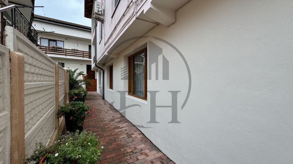 Pensiune de vânzare Mangalia, Constanța - Poză 35